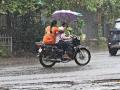 ढगाळ वातावरणासह कोल्हापूरात पावसाची भुरभुर - Marathi News | Heavy rains in Kolhapur | Latest kolhapur News at Lokmat.com