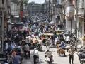 Lockdown in Akola : शिथिलता मिळताच नागरिक रस्त्यावर - Marathi News | Lockdown in Akola: Citizens on the streets as soon as get relaxation | Latest akola News at Lokmat.com