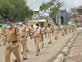 गणेशोत्सवाच्या पृष्ठभूमीवर पोलिसांचे पथसंचलन - Marathi News | Police patrol on the background of Ganeshotsav | Latest akola News at Lokmat.com