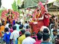‘बोल...अंबे माता की जय’ म्हणत नागपुरात दुर्गोत्सवास प्रारंभ - Marathi News | Calling 'Bol ... ambe mata ki jai' Durga festival started in Nagpur | Latest nagpur Photos at Lokmat.com