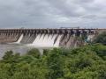 शेतकऱ्यांसाठी खुशखबर, उजनी धरण १०१ टक्के भरले - Marathi News | Good news for farmers, Ujani Dam is 101 percent full | Latest solapur News at Lokmat.com