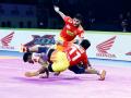 प्रो कबड्डी : रंगतदार लढतीत पुण्याचा विजय - Marathi News | Pro Kabaddi: Pune win over gujrat | Latest other-sports News at Lokmat.com