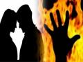 धक्कादायक! प्रेयसीच्या घरासमोर प्रियकराचा आगीत जळून मृत्यू, विवाहित महिलेच्या कुटुंबियांवर आरोप... - Marathi News | Boyfriend burnt alive in front of girlfriend house at Gorakhpur Uttarpradesh | Latest crime Photos at Lokmat.com