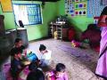 अंगणवाडीच्या वर्गातच सिलिंडरचा वापर - Marathi News | Use of cylinders only in the classroom | Latest raigad News at Lokmat.com