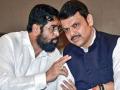 एकनाथ शिंदेंचा ‘त्रास’ आणि फडणवीसांचा ‘चुंबक’ - Marathi News | Editorial special article on the politics of Devendra Fadnavis and Eknath Shinde | Latest editorial News at Lokmat.com