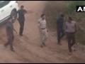 Hyderabad Encounter : ज्या ठिकाणी बलात्कार केला त्याच ठिकाणी पोलिसांनी केला चारही आरोपींचा खात्मा  - Marathi News | Hyderabad Encounter : Four Accused Encountered by Hyderabad Police At Same Place Where Accused Raped Victim Disha | Latest national News at Lokmat.com