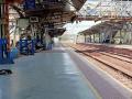 रेल्वे प्रवाशांनी रात्र रस्त्यावर का काढायची? - Marathi News | Why should railway passengers spend the night on the road rpf tain passengers | Latest mumbai News at Lokmat.com