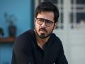 Emraan Hashmi: शूटिंग संपवून फिरण्यास निघालेल्या इम्रान हाश्मीवर दगडफेक, समोर आलं धक्कादायक कारण - Marathi News | Stone pelting on Emraan Hashmi, who was going for a walk after finishing the shooting, revealed a shocking reason | Latest filmy News at Lokmat.com