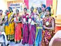‘या मोकाट बायका हैत, मान वर करून फिरत्यात’? - Marathi News | 'These naked women are walking around with their necks up'? | Latest editorial News at Lokmat.com