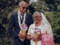 Kerala elderly couple has first wedding photoshoot 58 years after marriage - Hindi News | Kerala elderly couple has first wedding photoshoot 58 years after marriage | Latest social-viral Photos at Lokmattimes.com