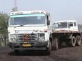 ट्रेलर खाली सापडून दुचाकीस्वारचा मृत्यू - Marathi News | | Latest vasai-virar News at Lokmat.com