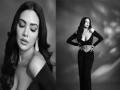 Esha Gupta looks stunning in monochrome pictures on social media - Hindi News | Esha Gupta looks stunning in monochrome pictures on social media | Latest entertainment Photos at Lokmattimes.com