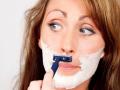 'या' कारणाने महिलांच्या चेहऱ्यावर येतात अनावश्यक केस! - Marathi News | Excess facial hair in women reasons behind it | Latest beauty News at Lokmat.com