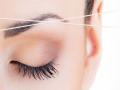 आयब्रो केल्यानंतर जळजळ होते का? 'या' टिप्स करतील मदत! - Marathi News | natural remedies for skin irritation and rashes after threading | Latest beauty News at Lokmat.com