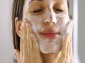 Skin care tips : फेसवॉश नाही, तर ३ घरगुती गोष्टींनी धुवा चेहरा...त्वचाही उजळेल - Marathi News | | Latest sakhi News at Lokmat.com