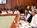 पुणे, पिंपरी- चिंचवड नवीन शहर करताना रस्ते १८ मीटर रुंदीचे करावे; देवेंद्र फडणवीसांची सूचना - Marathi News | Devendra Fadnavis suggests that roads should be 18 meters wide when making Pune a new city | Latest pimpri-chinchwad News at Lokmat.com