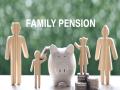 Family Pension : काय असतं फॅमिली पेन्शन, कोणाला मिळतो याचा लाभ? जाणून घ्या महत्त्वाची माहिती  - Marathi News | who gets pension after death of the pensioner know complete details family pension know who gets money | Latest business News at Lokmat.com