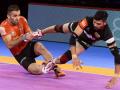 Pro Kabaddi League : इराणचा खेळाडू घालतोय धुमाकूळ; भारतीयांची करतोय पकड - Marathi News | Pro Kabaddi League: Iran's fazel atrachali make a record | Latest other-sports News at Lokmat.com