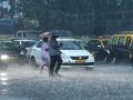 अखेर मान्सून मुंबईत दाखल; हवामान खात्याने केली घोषणा - Marathi News | monsoon has finally arrived in mumbai announcement was made by the meteorological department | Latest mumbai News at Lokmat.com
