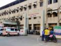 सात हजार रुग्णांना घरातच ‘उपचाराचा डाेस’ - Marathi News | 7,000 patients at home | Latest raigad News at Lokmat.com