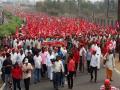 लाल वादळ मुंबईच्या वेशीवर - Marathi News | Kisan long march in Maharashtra lead by Leftists | Latest mumbai Photos at Lokmat.com