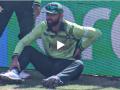 PAK vs NZ : एक धाव वाचवण्यासाठी मोठी रिस्क; पाक गड्यावर आली मैदान सोडून बाहेर जाण्याची वेळ - Marathi News | ICC Champions Trophy 2025 Pakistan vs New Zealand 1st Match Fakhar Zaman suffers injury in opener | Latest cricket News at Lokmat.com