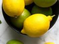 How to Store Lemons the Right Way : महागडे लिंबू आणले, आता ते लवकर खराब होण्याची चिंता? 1 सोपी ट्रिक, महिनाभर राहतील फ्रेश - Marathi News | | Latest sakhi News at Lokmat.com