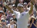 Wimbledon 2018: 3 कोटी डॉलर्सच्या करारानंतर 'असा' बदलला फेडरर,  चाहते चकित - Marathi News | Wimbledon 2018: Federer new sponsor deal | Latest tennis News at Lokmat.com