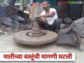 फिरत्या चाकावरती मातीला आकार देतादेता; चुकला आयुष्याचा आकारच - Marathi News | While shaping the soil on a rotating wheel; The size of life is wrong | Latest agriculture News at Lokmat.com