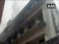 वडोदरा येथील रुग्णलयातील लहान मुलांच्या वॉर्डला आग   - Marathi News | A fire has broken out at the paediatric ward of Shree Sir Sayaji General (SSG) Hospital in Vadodara. | Latest national News at Lokmat.com