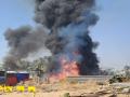 Satara: कऱ्हाडात गँस पाईच्या गोडावूनला आग, लाखोंचे नुकसान - Marathi News | Fire breaks out at Gas Pie godavun in Karad, fire brigade vehicles reach the spot | Latest satara News at Lokmat.com