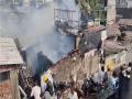 कोल्हापुरात घराला लागली भीषण आग, गॅस सिलेंडरचा झाला स्फोट  - Marathi News | A massive fire broke out in a house in Kolhapur a gas cylinder exploded | Latest kolhapur News at Lokmat.com