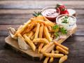 हेल्दी राहण्यासाठी फक्त 6 फ्रेंच फ्राइज खा! - Marathi News | Eat only 6 french fries to keep yourself healthy | Latest health News at Lokmat.com