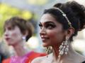 Deepika Padukone Cannes 2022 : इतकं टॉर्चर कशासाठी? दीपिकाचा कान्स लुक पाहून चाहत्यांना  ‘वेदना’ असह्य - Marathi News | Cannes 2022 Netizens Feel Pain As They Notice Deepika Padukone’s Struggling Ears | Latest filmy News at Lokmat.com