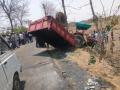 मतदारांवर काळाचा घाला, ट्रॅक्टरच्या अपघातात तिघांचा मृत्यू तर 9 जखमी  - Marathi News | Three people were killed and nine others injured in the tractor accident | Latest gadchiroli News at Lokmat.com मतदारांवर काळाचा घाला, ट्रॅक्टरच्या अपघातात तिघांचा मृत्यू तर 9 जखमी  - Marathi News | Three people were killed and nine others injured in the tractor accident | Latest gadchiroli News at Lokmat.com
