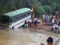 गडचिरोलीत पाऊस थांबला : सहा दिवसानंतर जनजीवन पूर्वपदावर - Marathi News | Gadchiroli rain stopped : life on track after six days | Latest gadchiroli News at Lokmat.com