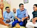 नितीन गडकरी यांनी घेतली देवेंद्रसागरजी महाराज यांची भेट - Marathi News | Nitin Gadkari took a meeting with Devendra Sagar Maharaj | Latest nagpur News at Lokmat.com