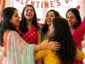 Galentine's Day : तुझ्याशिवाय मी जगूच शकत नाही! तुम्ही सांगितलंय कधी असं तुमच्या जीवाभावाच्या मैत्रिणीला? - Marathi News | Galentine's Day : celebrate 13 february with your friends, it's a special day | Latest sakhi News at Lokmat.com