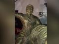 संभाजी उद्यानात रात्री बसविलेला पुतळा पोलिसांनी हटविला - Marathi News | statue removed sambhaji maharaj in sambhaji garden | Latest pune News at Lokmat.com