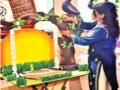 Mumbai: ऐकावे ते नवलच! आता चक्क स्पंजचे मखर - Marathi News | Mumbai: It is surprising to hear! Now quite a sponge cake | Latest mumbai News at Lokmat.com
