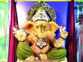 पाणीपुरी, टिश्यू पेपर गणपतींची क्रेझ - Marathi News | PAPPURI, TISSURE PAPER Ganpati's Craye | Latest mumbai News at Lokmat.com
