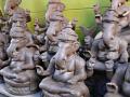  यंदाच्या गणेशोत्सवात शाडू मातीच्या गणेशमूर्तीची क्रेझ! - Marathi News | Ganesh idol of Shadu clay craze at this year's Ganeshotsav! | Latest akola News at Lokmat.com