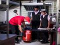 LPG Price Hike: हॉटेलिंगसाठी मोजावी लागेल अधिक रक्कम; व्यावसायिक सिलिंडर २६६ रुपयांनी महाग - Marathi News | Commercial LPG cylinders cost Rs 266 more from 1 November | Latest business News at Lokmat.com