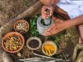 कोरोनाग्रस्तांसाठी आयुर्वेद तज्ज्ञ सरसावले - Marathi News | Ayurveda experts are working for coronary heart disease | Latest navi-mumbai News at Lokmat.com