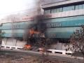बारामतीतील 'क्रोमा'च्या शोरूमला आग; लॉकडाऊनमुळे बंद होता - Marathi News | 'Chroma' showroom was set fire in Baramati hrb | Latest pune News at Lokmat.com