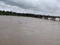 पुरामुळे गोदा काठच्या 52 गावांचा विद्युतपुरवठा बंद - Marathi News | Due to flood, electricity of 52 villages of Godavari basin stopped | Latest chhatrapati-sambhajinagar News at Lokmat.com