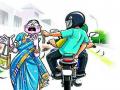 महिलेचे मंगळसूत्र ओरबाडून दुचाकीस्वार चोरट्यांचा पळ - Marathi News | Two-wheeler thieves fleeing from the mangalsutra of the woman | Latest nashik News at Lokmat.com