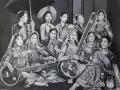 जागतिक चित्रपटांचा इतिहास सांगणारी ही 7 पेटिंग्ज पाहिलीत का? - Marathi News | Indian actress from Diffrent eras into one painting art by Greg fernandes | Latest jarahatke Photos at Lokmat.com