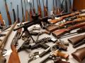 ‘खेळण्या’तल्या बंदुका घेताहेत शेकडो बळी! - Marathi News | gun culture increasing crime and international law | Latest editorial News at Lokmat.com