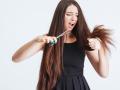'या' कारणांमुळे तुमचे केस होतात पातळ आणि कमजोर - Marathi News | 6 reasons of thin brittle dull and dry hair | Latest beauty News at Lokmat.com